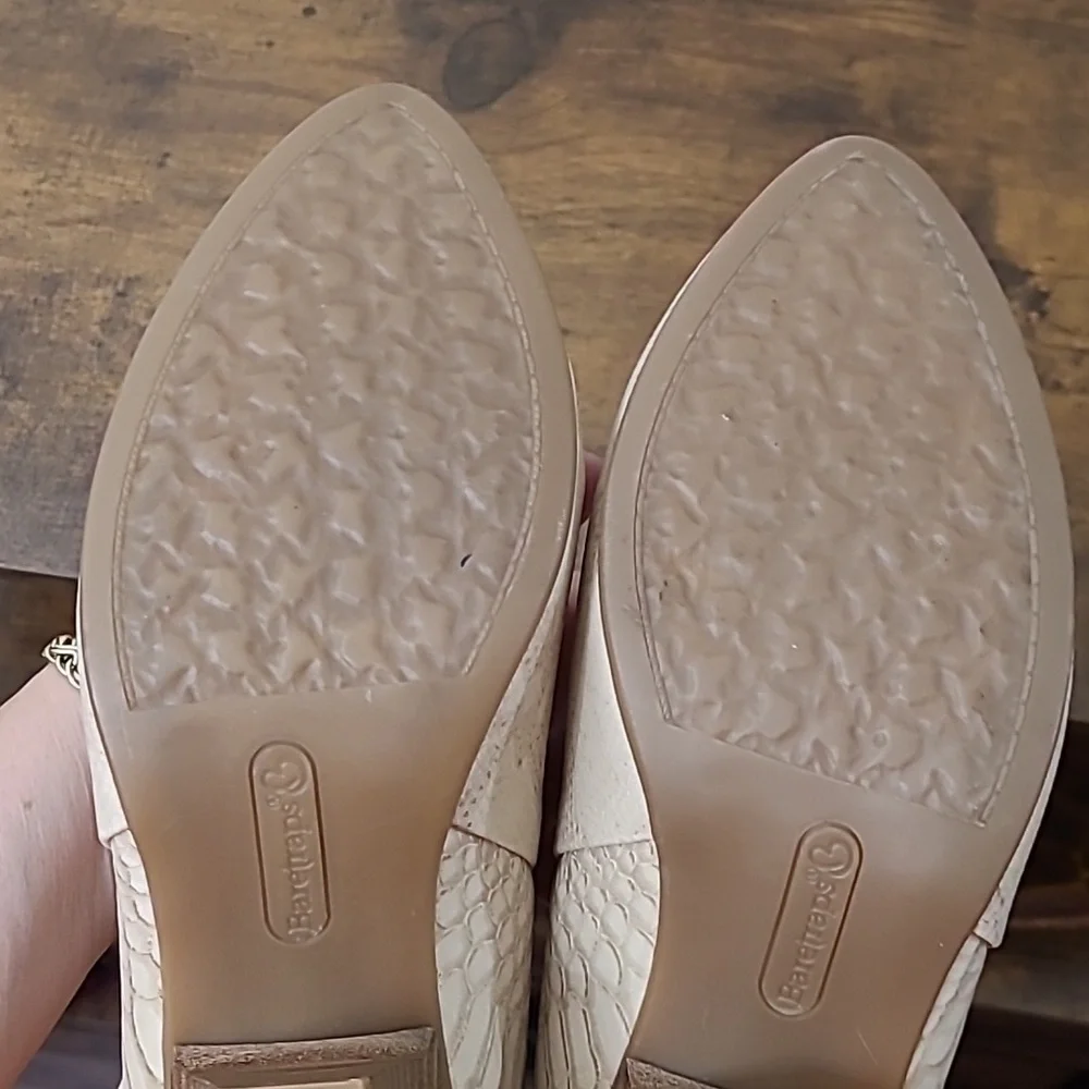 BareTraps LUCIA Textured Snakeskin Cream Ankle Booties size 9.5